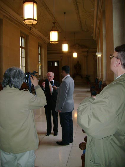 Prof Faurisson interviewed by an Iranian reporter outside the Paris court